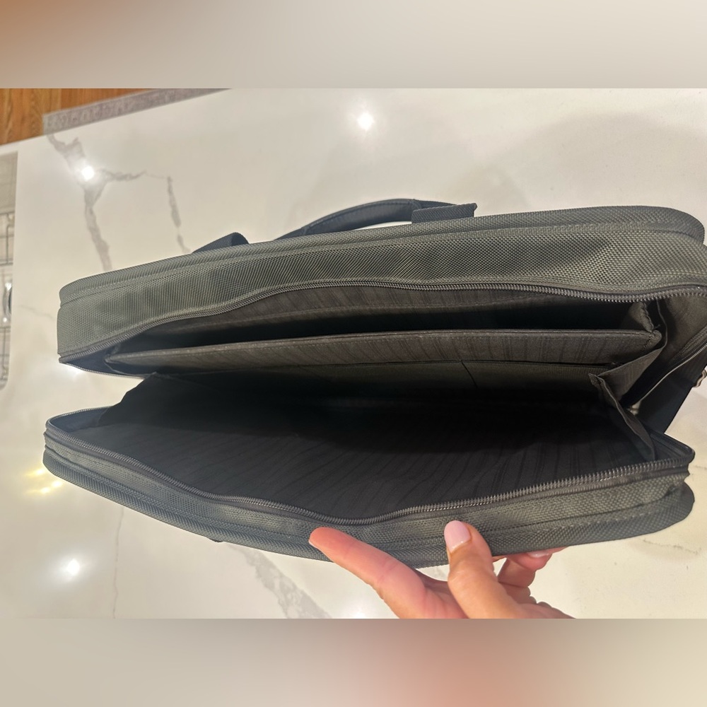 Tumi Alpha 3 Large Screen Laptop Brief View 5